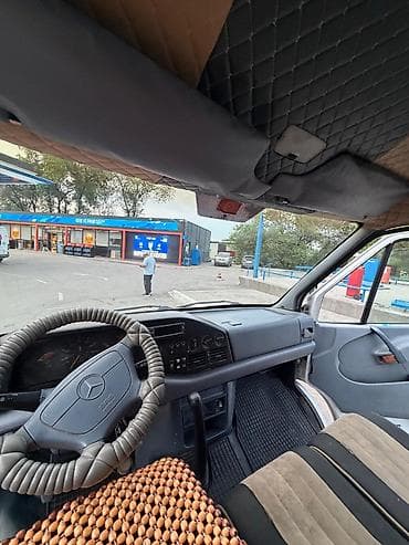 спринтер td: Легкий грузовик, Mercedes-Benz, Б/у — 9