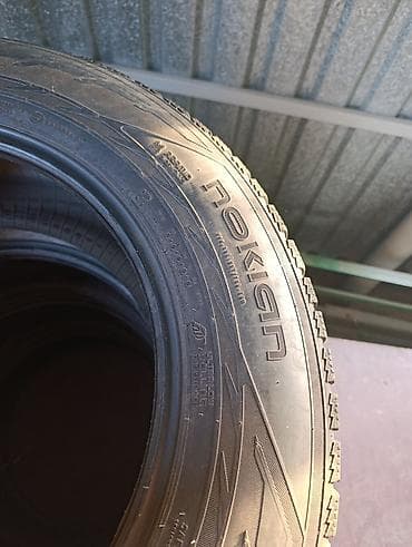 каракол сапок: Шиналар 225 / 65 / R 17, Кыш, Колдонулган, Комплект, Жеңил унаалар, Орусия, Nokian — 2