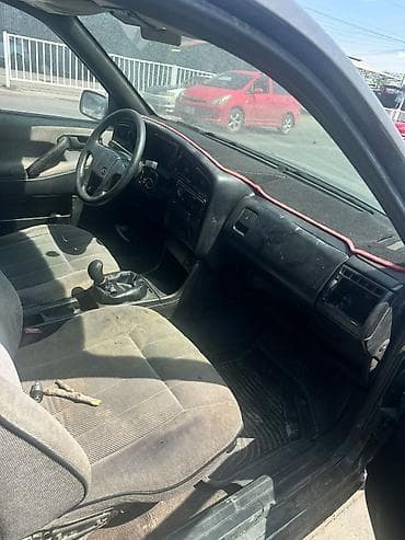 Volkswagen Passat Variant: 1991 г., 1.8 л, Механика, Бензин, Универсал — 4