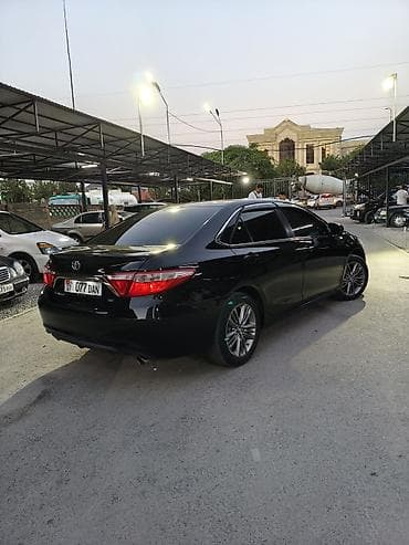 Toyota Camry: 2017 г., 2.5 л, Бензин, Седан — 5