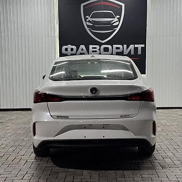 2025: Changan : 2025 г., Электромобиль — 5