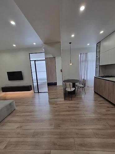 Продажа квартир: 2 комнаты, 42 м², Элитка, 5 этаж, Дизайнерский ремонт — 1