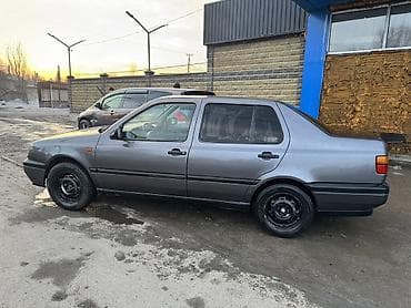 ом 441: Volkswagen Vento: 1993 г., 1.8 л, Механика, Бензин, Седан — 5