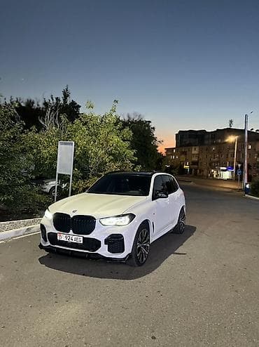 Продажа авто: BMW X5: 2022 г., 4.4 л, Бензин, Кроссовер — 3