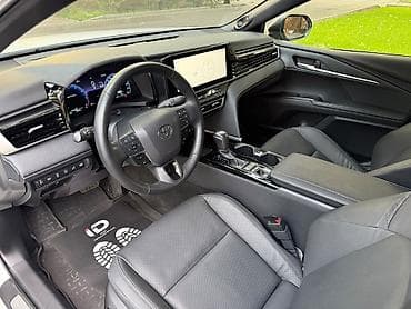 продам кару: Toyota Camry: 2024 г., 2.5 л, Гибрид, Седан — 7