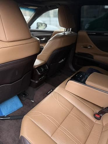 ключи lexus: Lexus ES: 2019 г., 2.5 л, Автомат, Бензин, Седан — 9