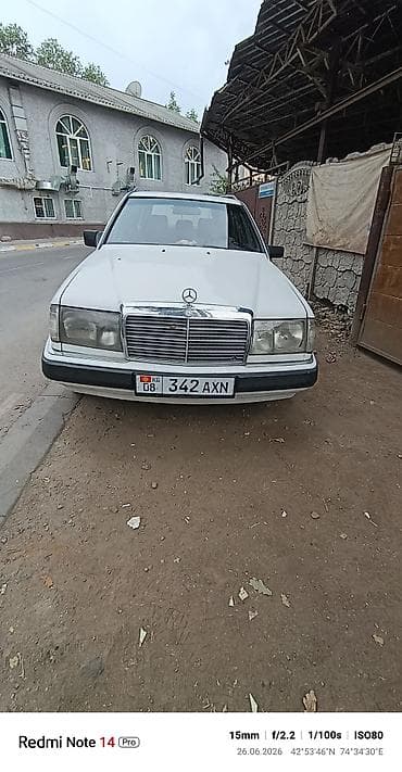 v class: Mercedes-Benz W124: 1990 г., 2 л, Бензин, Универсал — 9