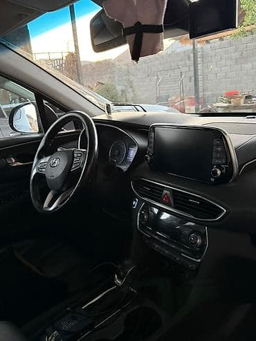Hyundai Santa Fe: 2019 г., 2 л, Автомат, Кроссовер — 4