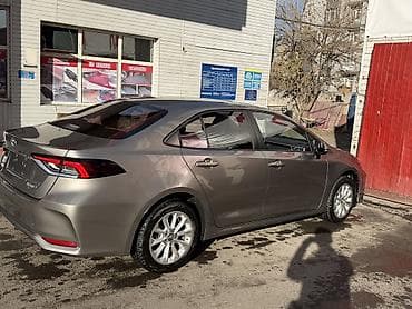 corolla 2004: Toyota Corolla: 2020 г., 1.8 л, Вариатор, Гибрид, Седан — 5