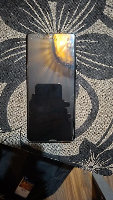 galaxy: Samsung Galaxy S21 Ultra, Б/у, 128 ГБ, цвет - Черный, 1 SIM, eSIM — 2