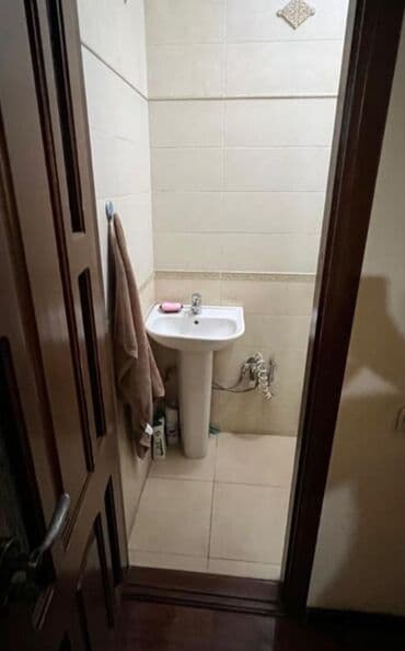 прадаю квартиру в районе пишпек: 3 комнаты, 71 м², Индивидуалка, 2 этаж — 10