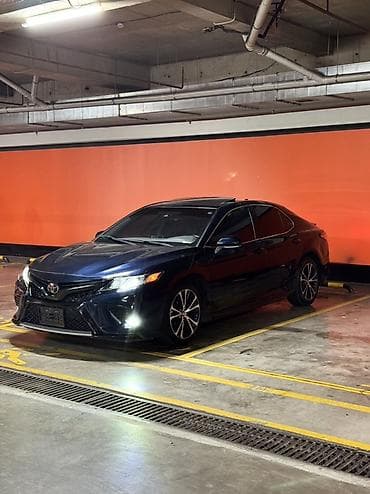 Toyota Camry: 2019 г., 2.5 л, Автомат, Бензин, Седан