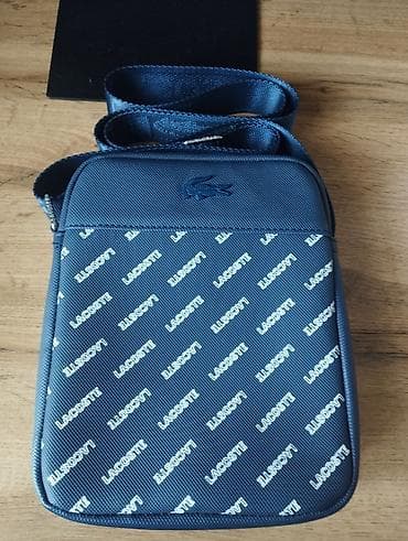 рюкзак вместительный женский: Сумка через плечо Lacoste, компактная. - Цвет: тёмно‑синий, фирменный — 1