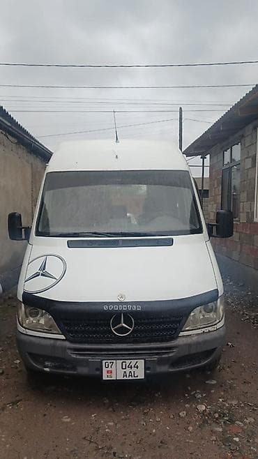x 7: Пассажирский микроавтобус Mercedes‑Benz Sprinter (длинная база — 4