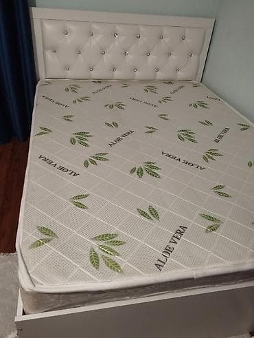 кроватное основание: Кровать с высоким изголовьем + матрас Aloe Vera - Размер спального — 1