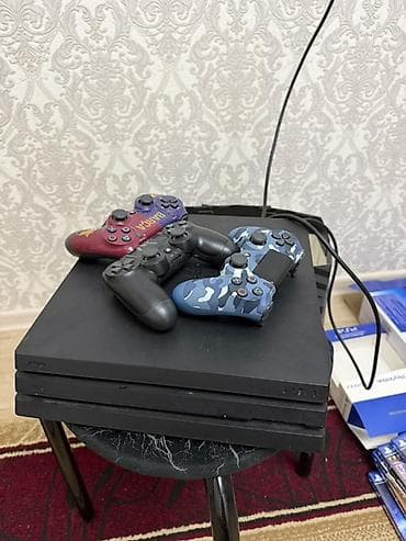 iphone 8 plus lalafo: PlayStation 4 Pro (PS4 Pro) с комплектом аксессуаров и игр — 3