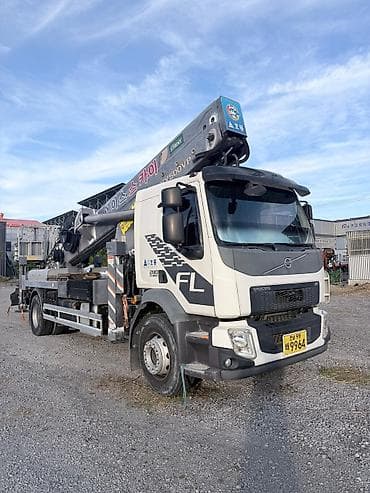 full construction: Автовышка, Volvo, от 30 м — 4