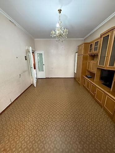 3 комнаты, 82 м², 106 серия, 4 этаж, Старый ремонт — 2