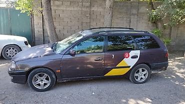 prius plus: Toyota Avensis: 2000 г., 2 л, Механика, Бензин, Универсал — 2