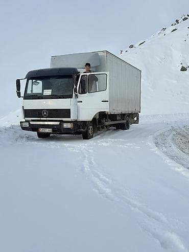 Грузовик, Mercedes-Benz at lalafo.kg Грузовик, Mercedes-Benz