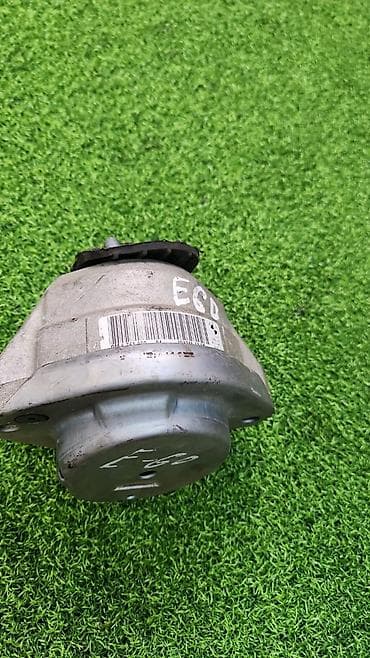 е63: Подушка мотора BMW 2006 г., Б/у, Оригинал, Германия — 4