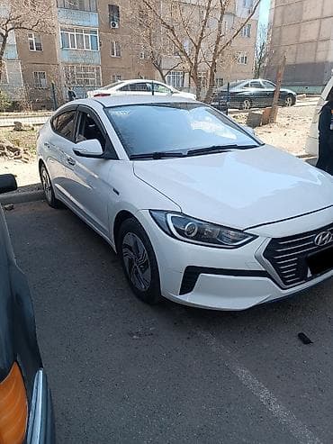 варианты: Hyundai Elantra: 2019 г., 1.6 л, Автомат, Электромобиль, Седан — 2