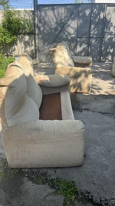 study lamp: Комплект мягкой мебели, Б/у, Самовывоз, цвет - Бежевый — 2