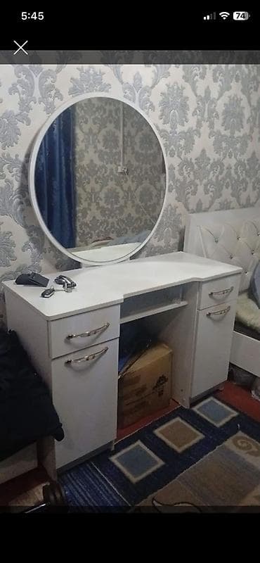 Мебель: Спальный гарнитур, Б/у, Шкаф, ДСП, цвет - Белый — 6