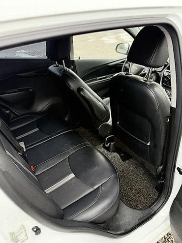 пикаб машина: Chevrolet Spark: 2019 г., 1 л, Автомат, Бензин, Хэтчбэк — 9