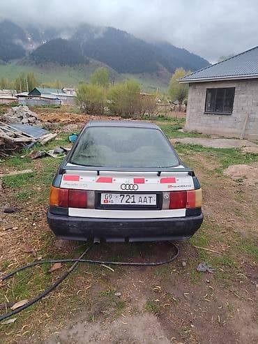 Audi 80: 1990 г., Механика, Седан