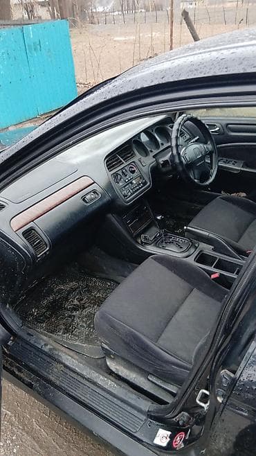 Транспорт: Honda Accord: 2001 г., 1.8 л, Автомат, Бензин, Седан — 4