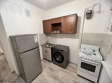 квартира снимаю: 2 комнаты, 42 м², 104 серия, 4 этаж — 4
