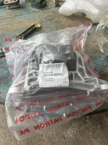 салон машина: Подушка мотора Ford 2003 г., Аналог — 3