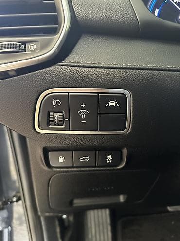 neta x: Hyundai Grandeur: 2018 г., Автомат, Гибрид, Седан — 10