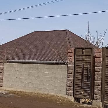 стол сатылат: Продаётся дом село Арашан кирпичный, 90м2,санузел, год постройки — 1