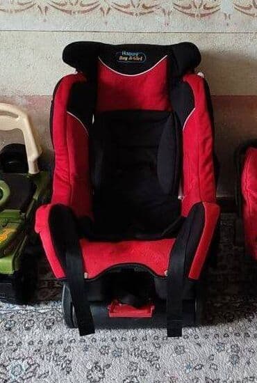 с переездом: Автокресло, цвет - Красный, Б/у — 1