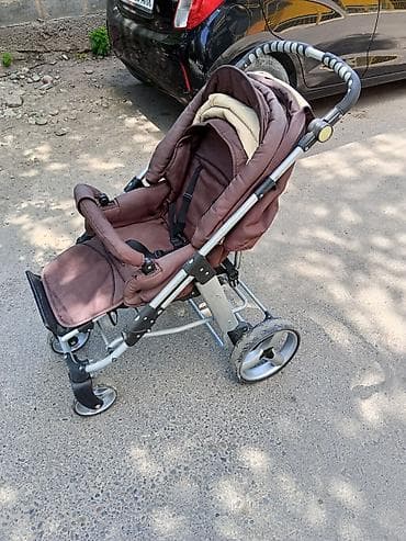 Продаю фирменные коляску в отличном состояние