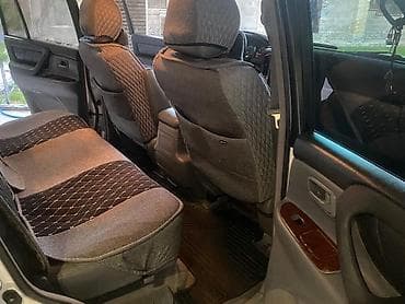j 05: Toyota Land Cruiser: 2000 г., 4.7 л, Автомат, Бензин, Внедорожник — 4