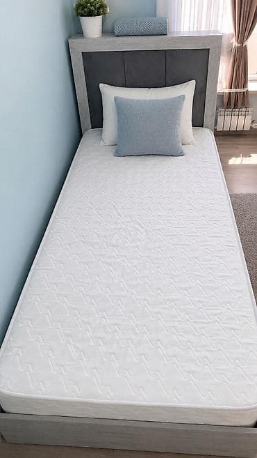 bunk bed: Односпальная кровать с матрасом и мягким изголовьем - Формат — 1