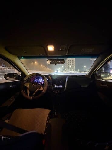 шипованные: Hyundai Solaris: 2015 г., 1.4 л, Автомат, Бензин, Седан — 9