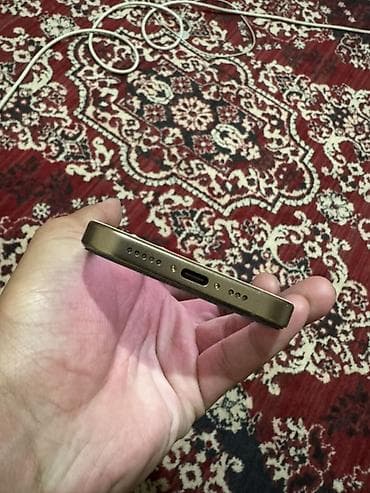 iphone es: IPhone 16 Pro, Б/у, 256 ГБ, Natural Titanium, Защитное стекло, Чехол, 97 % — 7