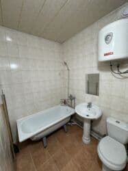 рядом с аламединским рынком: 1 бөлмө, 45 кв. м, 106-серия жакшыртылган, 8 кабат, Косметикалык ремонт — 6