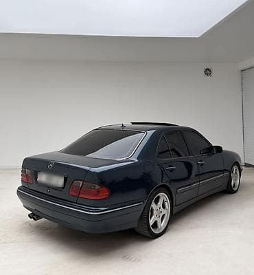Продажа авто: Mercedes-Benz E-Class: 2001 г., Автомат, Бензин, Седан — 4