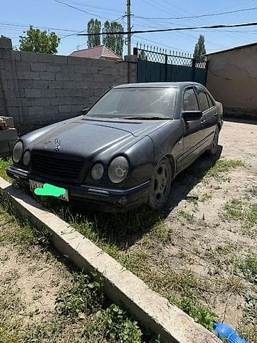Mercedes-Benz E-Class: 1996 г., 3.2 л, Автомат, Седан