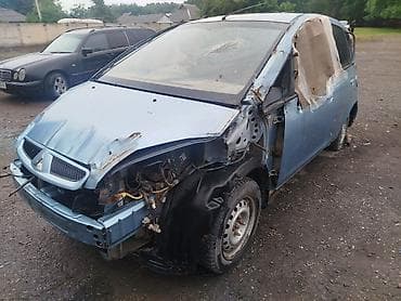 транс: Mitsubishi Colt (хэтчбек) — автомобиль на разбор - Кузов: 5‑дверный — 1