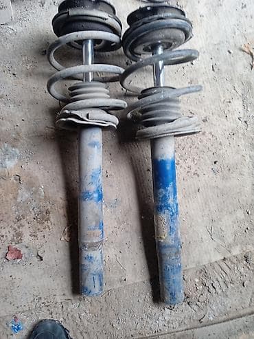 daf 75: Комплект амортизаторов BMW 2000 г. — 1