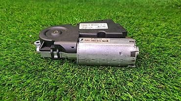 е38: Блок привода сдв.крышки люка с модулем е46, е38 Номер 67.61—.9 — 6