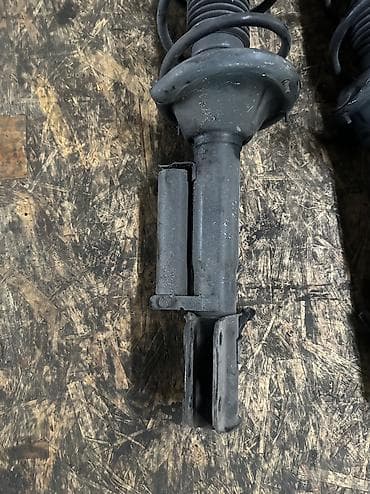 Компрессоры для авто: Опорная подушка амортизатора Subaru 2003 г., Б/у, Оригинал, Япония — 3