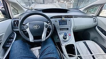 fit shuttle: Toyota Prius: 2012 г., 1.8 л, Вариатор, Гибрид — 7