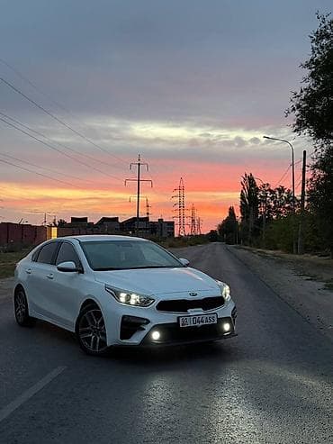 byd e2 2023: Kia K3: 2019 г., 1.6 л, Автомат, Бензин, Седан — 2